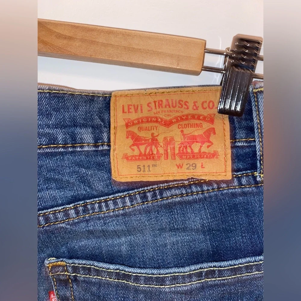 Levi’s - Picture 4 of 7